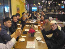 神戸格闘技サークルでは、懇親会や飲み会も開催しています。